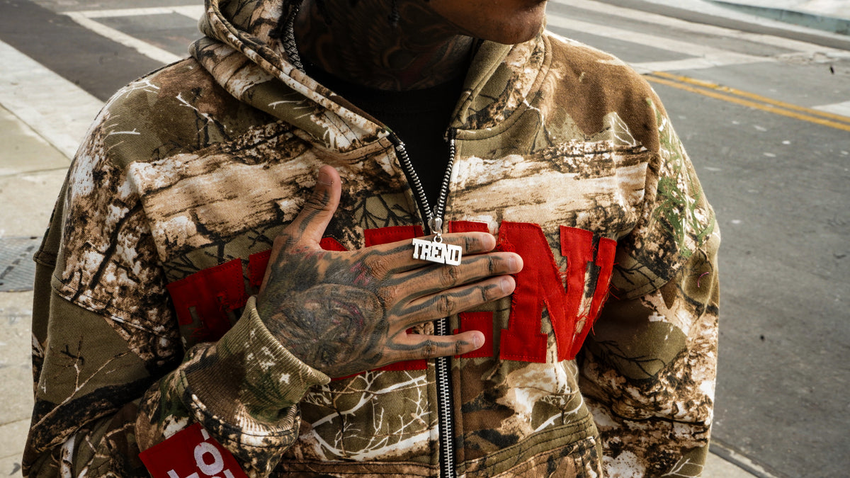 RED CAMO ZIP UP